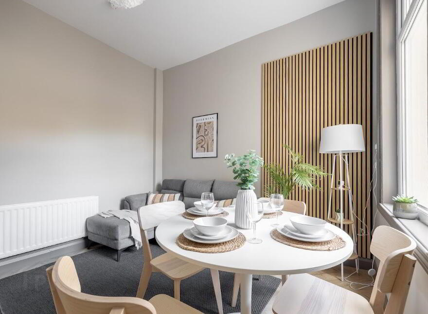 Room 5, 65 Ballygomartin Road, Belfast, BT13 3LB