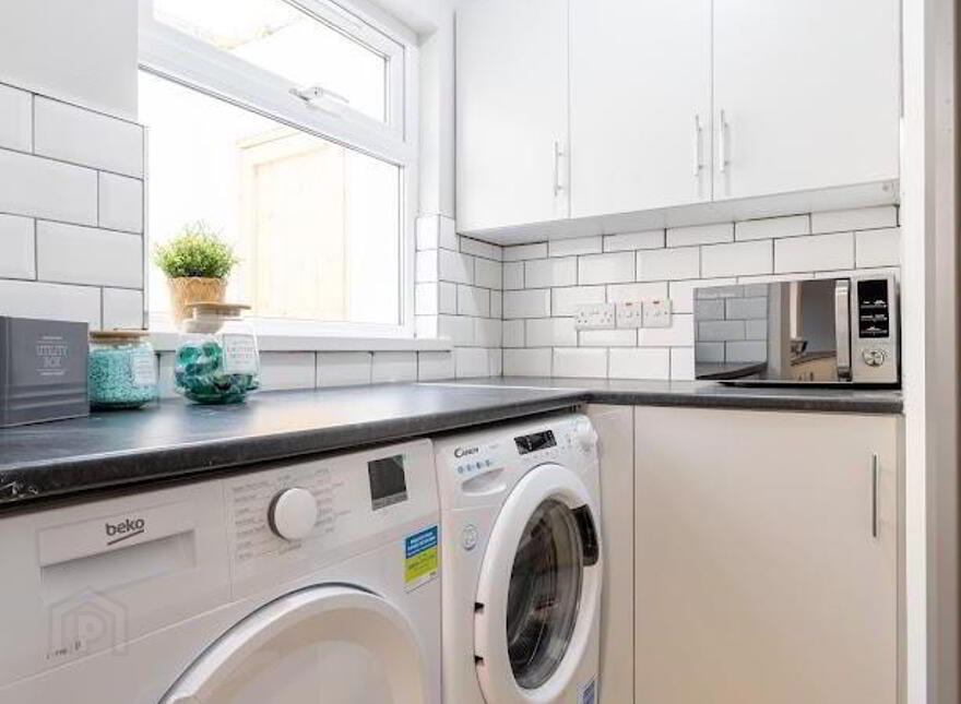 Room 5, 65 Ballygomartin Road, Belfast, BT13 3LB