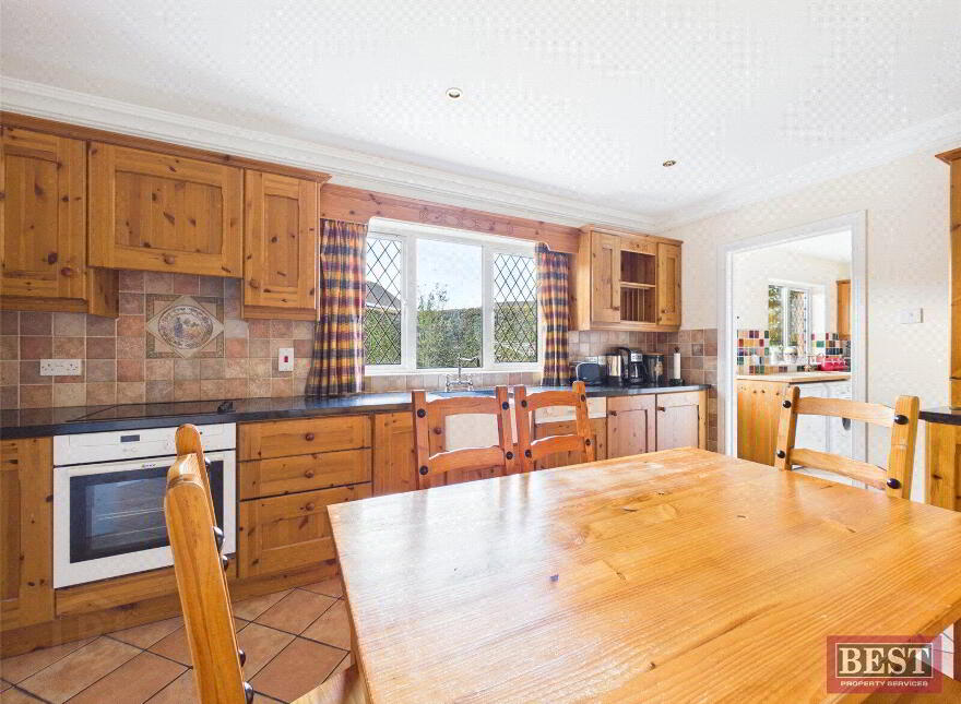 2 Moygannon Road, Warrenpoint, Newry, BT34 3QJ