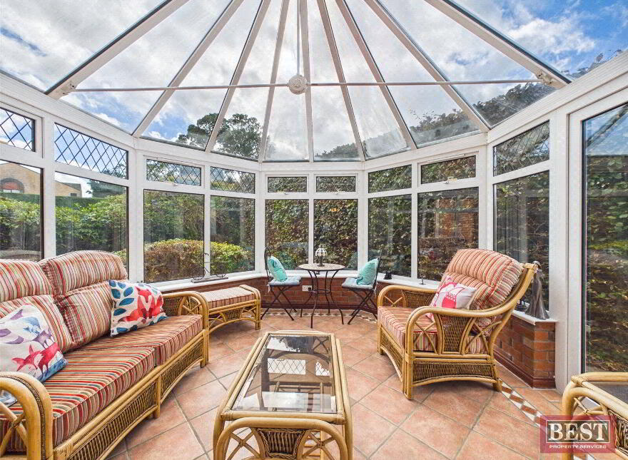 2 Moygannon Road, Warrenpoint, Newry, BT34 3QJ
