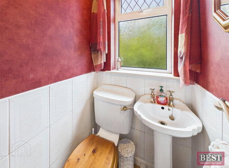 2 Moygannon Road, Warrenpoint, Newry, BT34 3QJ