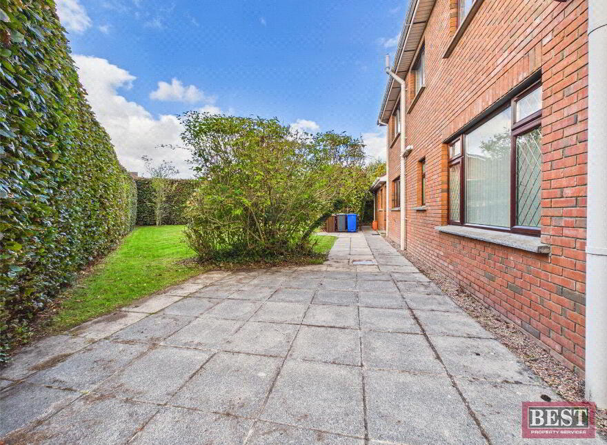 2 Moygannon Road, Warrenpoint, Newry, BT34 3QJ