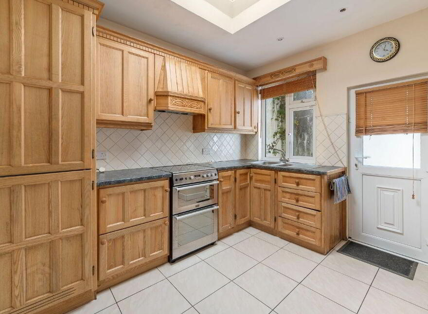 10 O'Connor Ville, Tower Street, Cork City Centre, T12C3FV