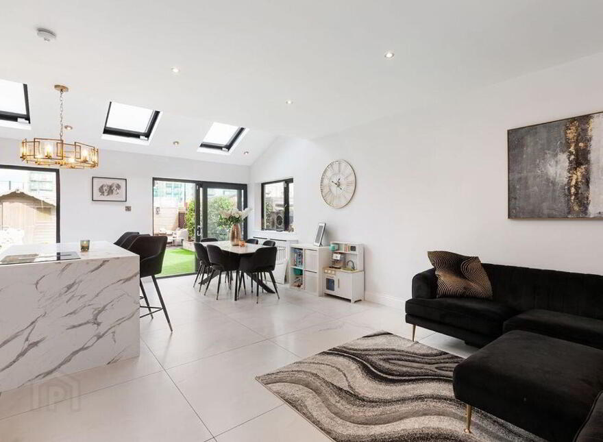 116 Grattan Lodge, The Hole In The Wall Road, Clongriffin, Clongriffin, D13N886