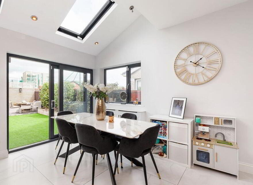 116 Grattan Lodge, The Hole In The Wall Road, Clongriffin, Clongriffin, D13N886