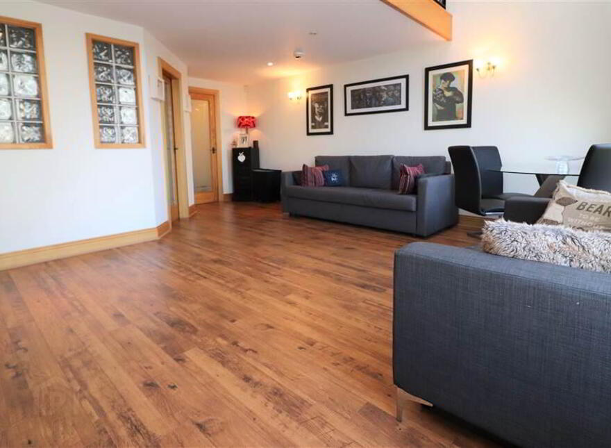 43 Glenmore House, Lambeg, Lisburn, BT27 4QT