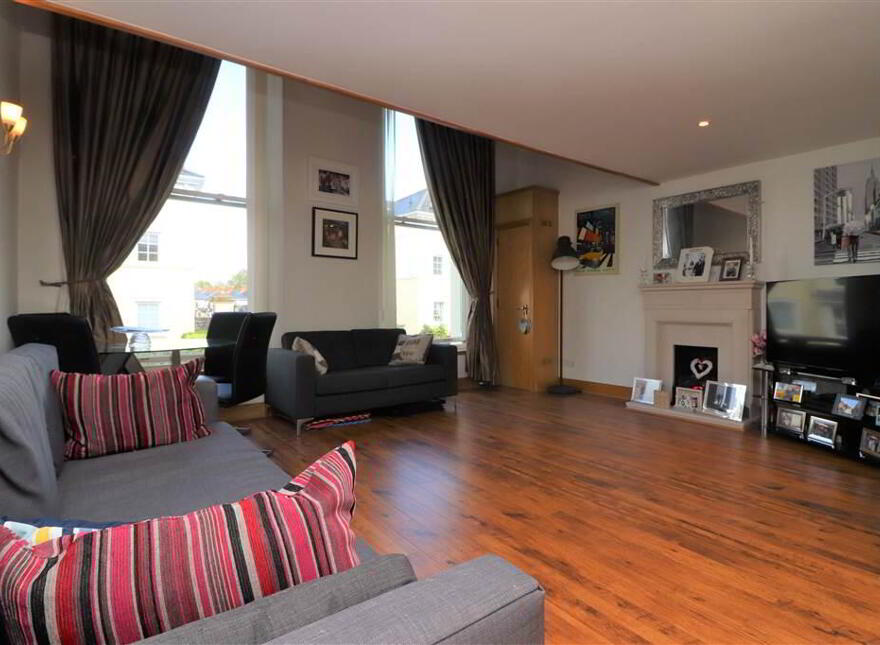 43 Glenmore House, Lambeg, Lisburn, BT27 4QT