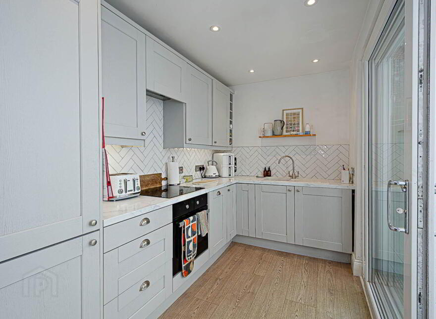 4 Oberon Street, Cregagh Road, Belfast, BT6 8NZ