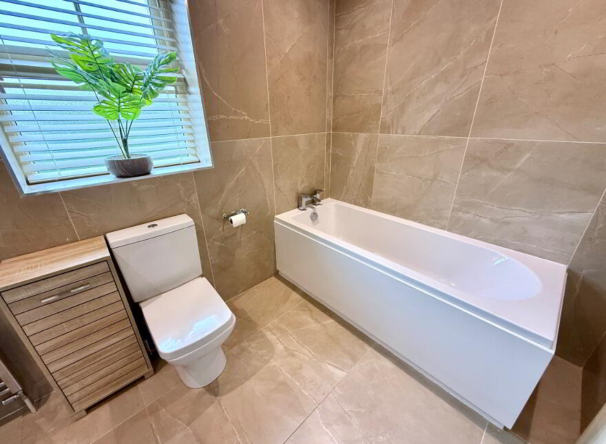 23 Oak Country Park, Waterside, L'Derry, BT47 6HQ