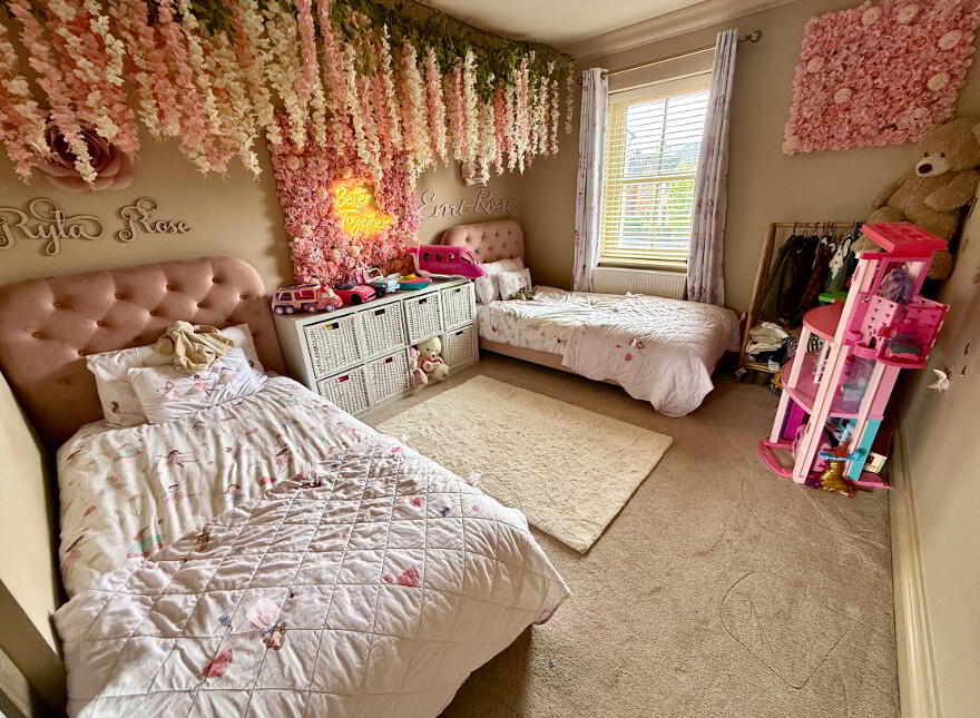 23 Oak Country Park, Waterside, L'Derry, BT47 6HQ