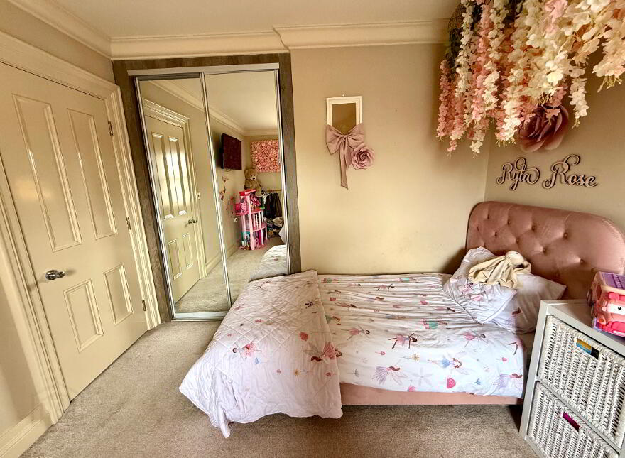 23 Oak Country Park, Waterside, L'Derry, BT47 6HQ