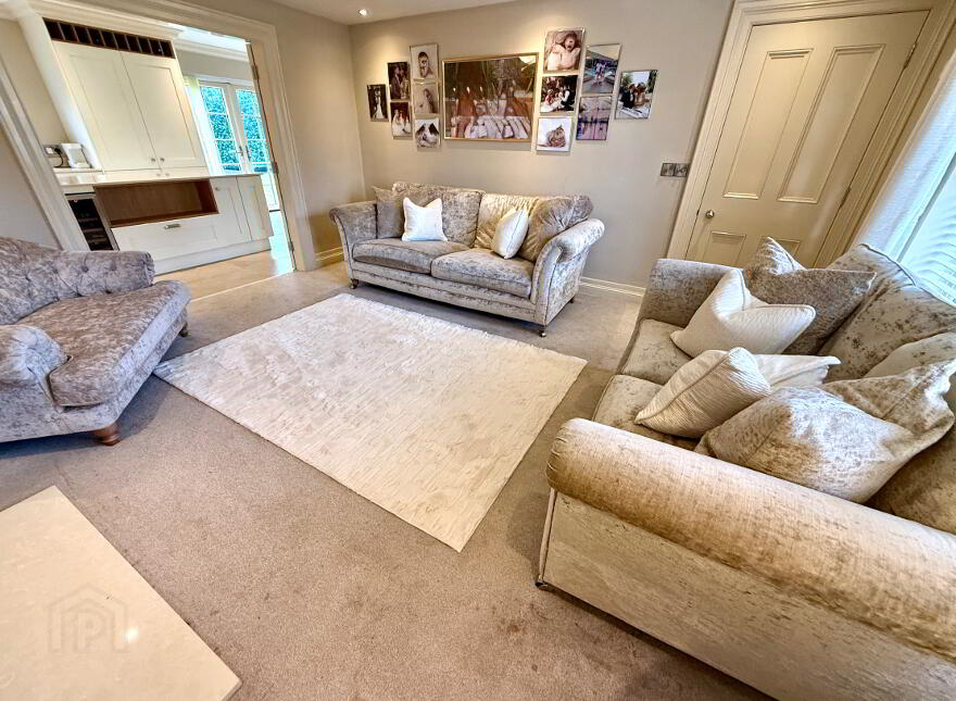 23 Oak Country Park, Waterside, L'Derry, BT47 6HQ