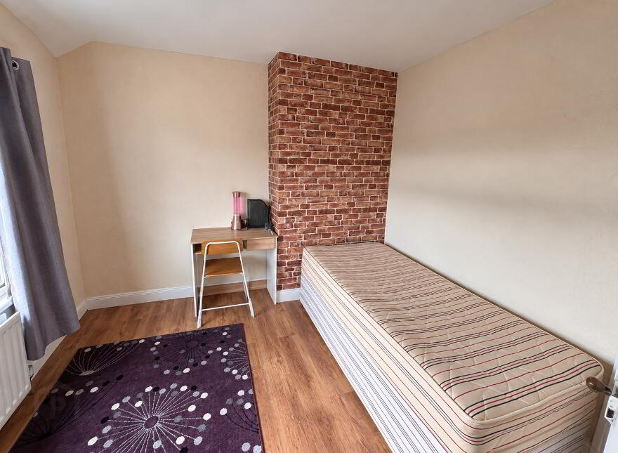 159 South Street, Newtownards, BT23 4JY