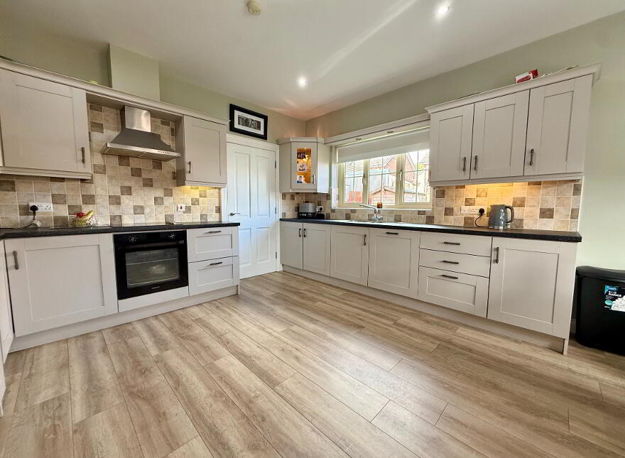 94 Cavanacaw Manor, Armagh, BT60 2FJ