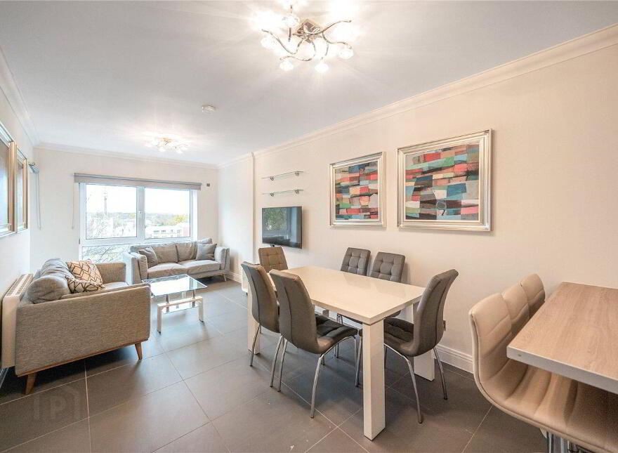 77 Saint James' Wood, 77 Saint James' Woods, South Circula...South Circular Road, D08EF99