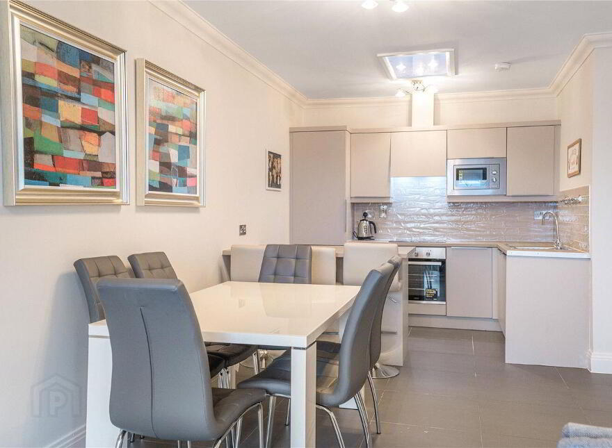 77 Saint James' Wood, 77 Saint James' Woods, South Circula...South Circular Road, D08EF99