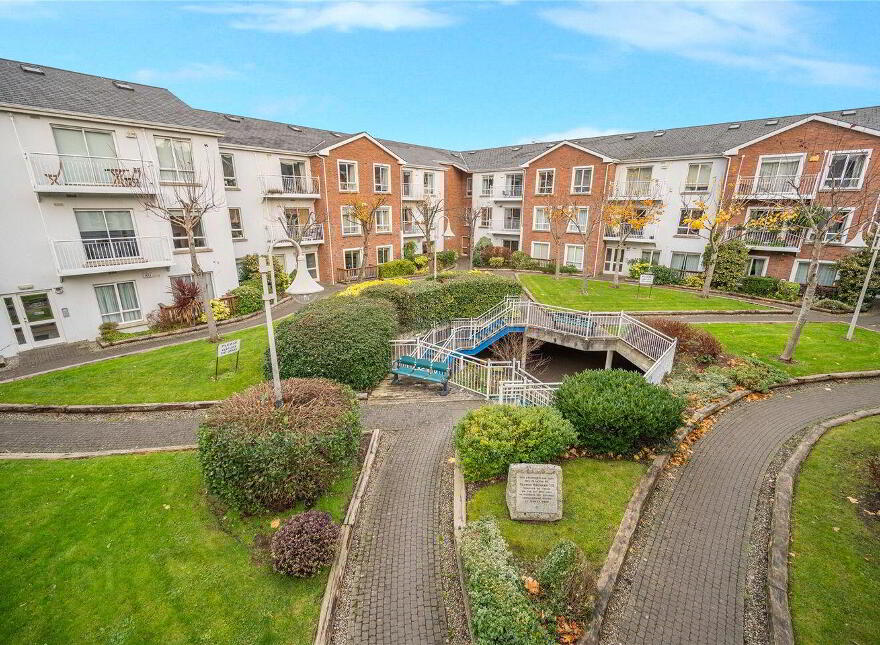 77 Saint James' Wood, 77 Saint James' Woods, South Circula...South Circular Road, D08EF99