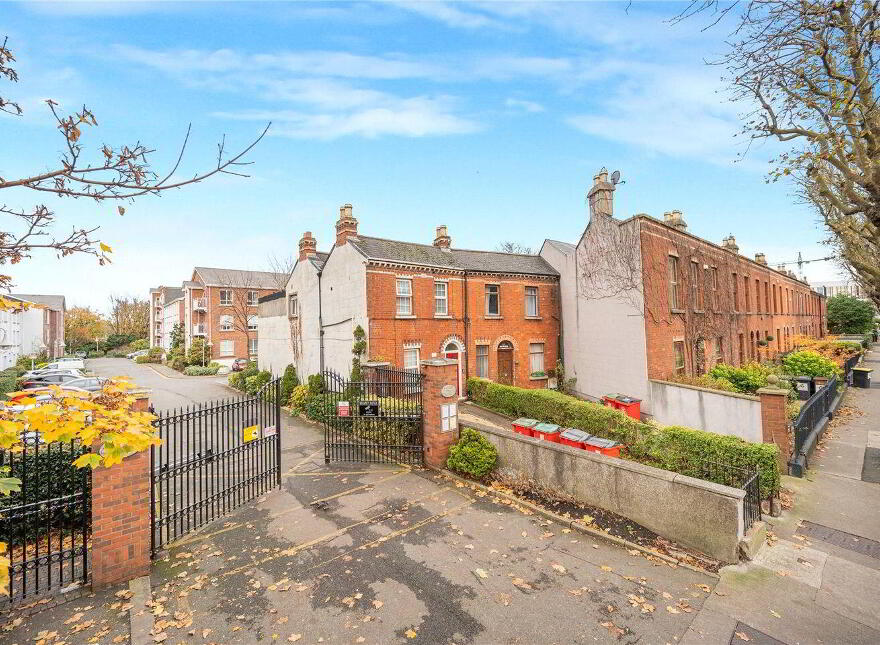 77 Saint James' Wood, 77 Saint James' Woods, South Circula...South Circular Road, D08EF99