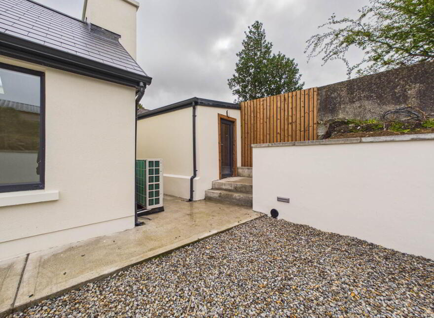 Sandymount, Sun Street, Tuam, H54V787