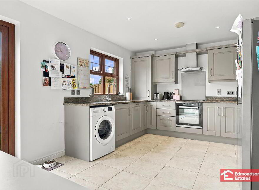 72 Carndale Meadows, Ballymena, BT43 5NX