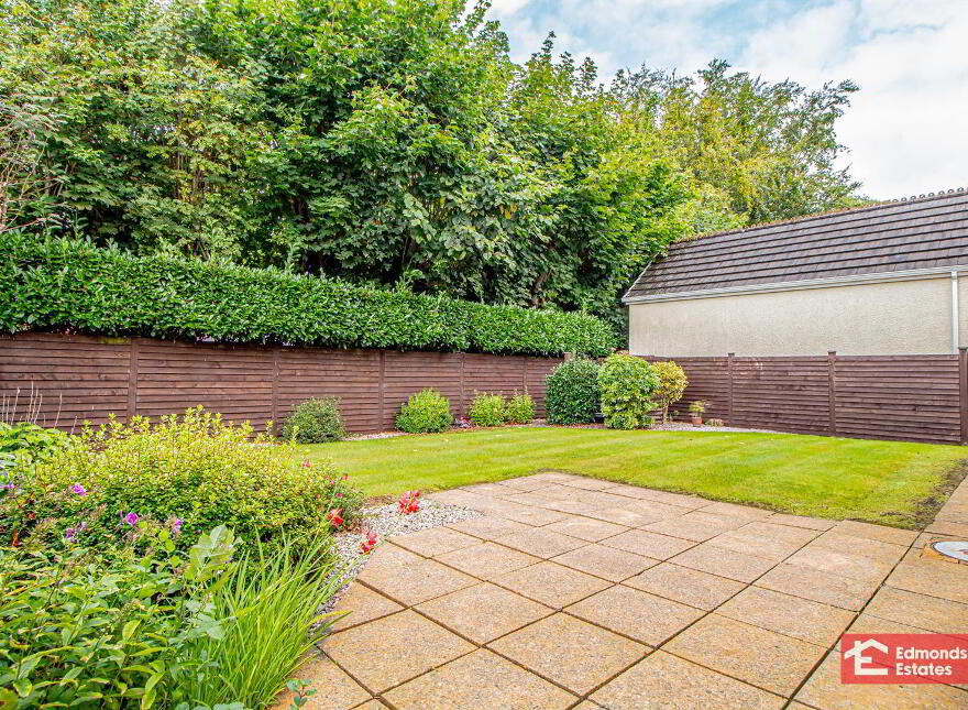 11 Rectory Gardens, Broughshane, Ballymena, BT42 4LF