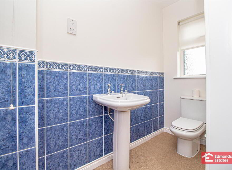 11 Rectory Gardens, Broughshane, Ballymena, BT42 4LF