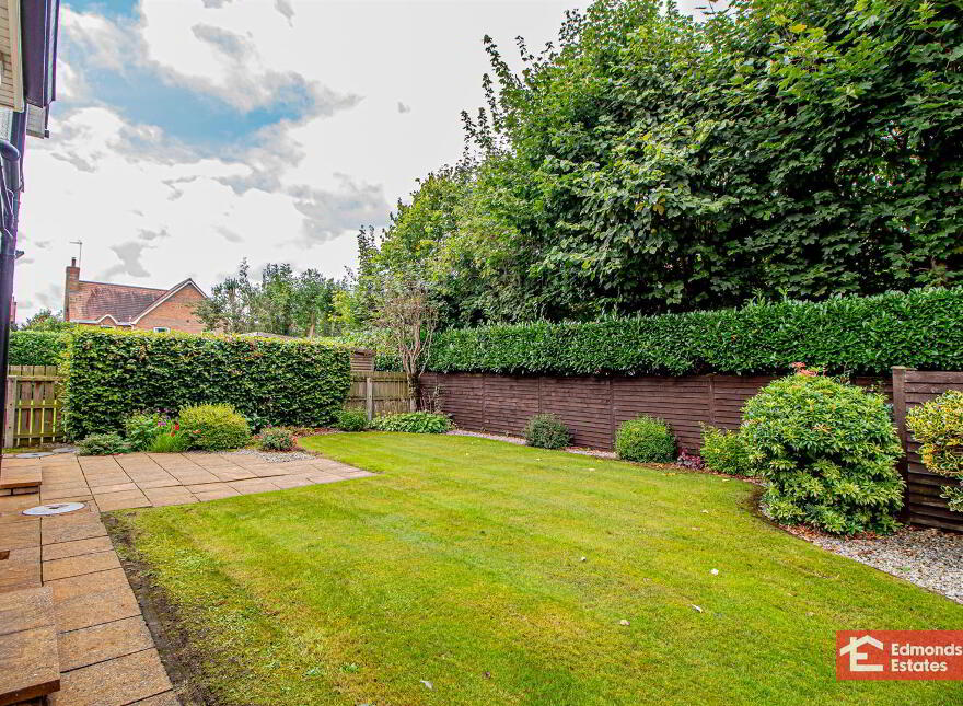 11 Rectory Gardens, Broughshane, Ballymena, BT42 4LF