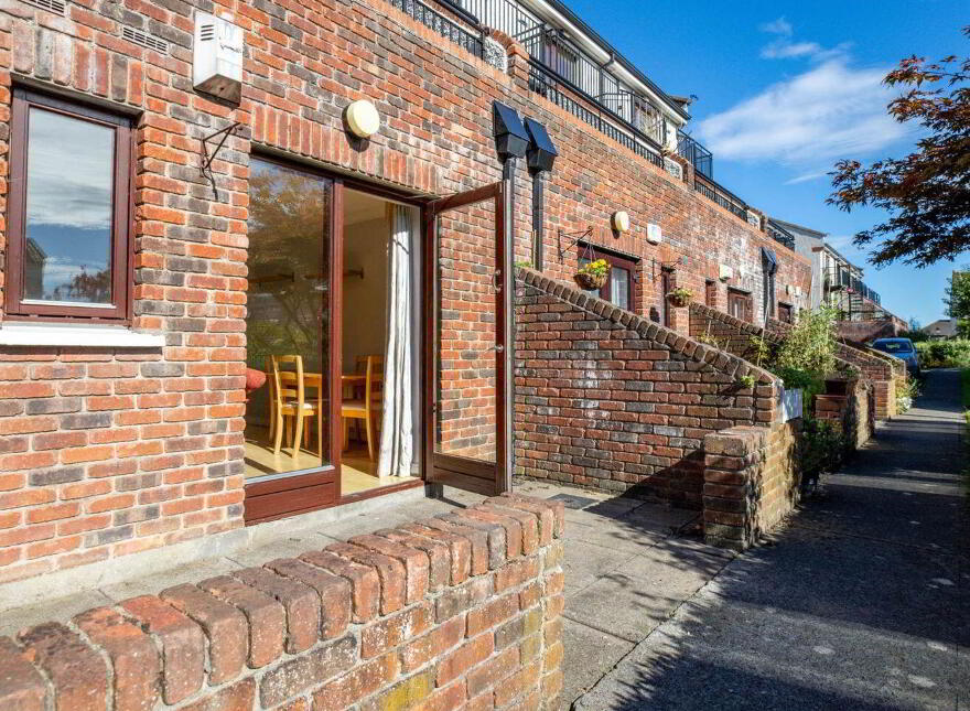 10 Merrion Grove, Booterstown, A94X1HF