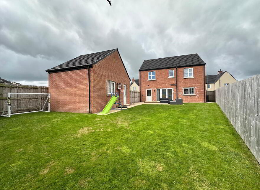 54 Foxfield Park, Magherafelt, BT45 5FR