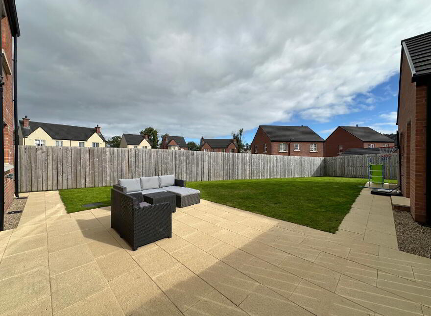 54 Foxfield Park, Magherafelt, BT45 5FR