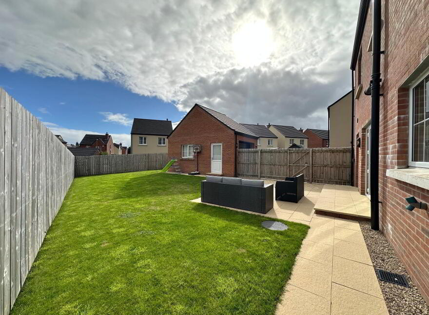 54 Foxfield Park, Magherafelt, BT45 5FR