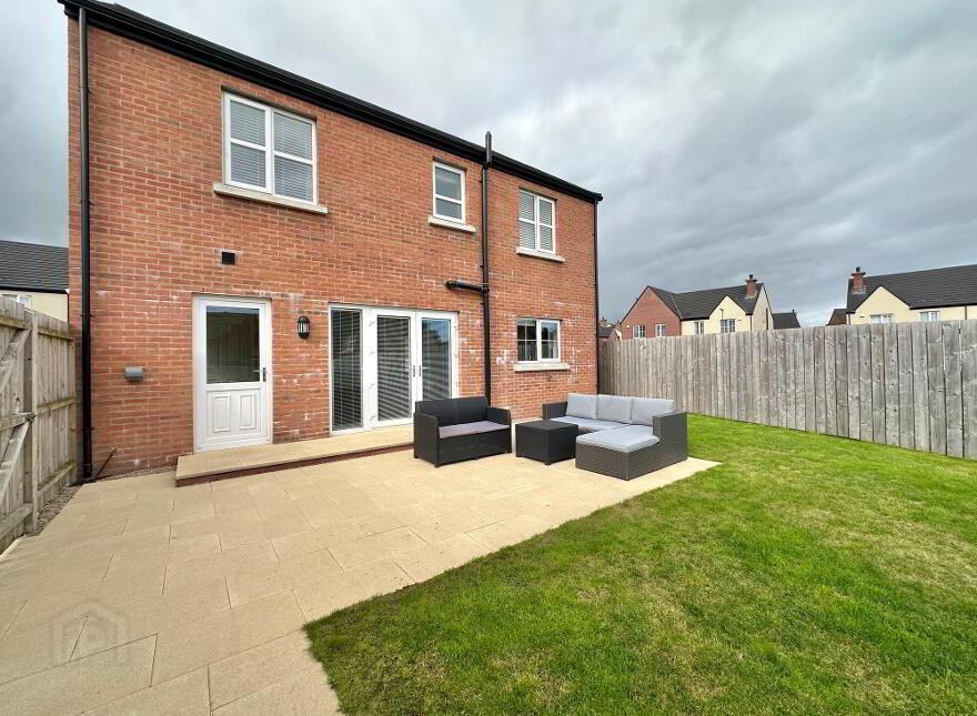 54 Foxfield Park, Magherafelt, BT45 5FR