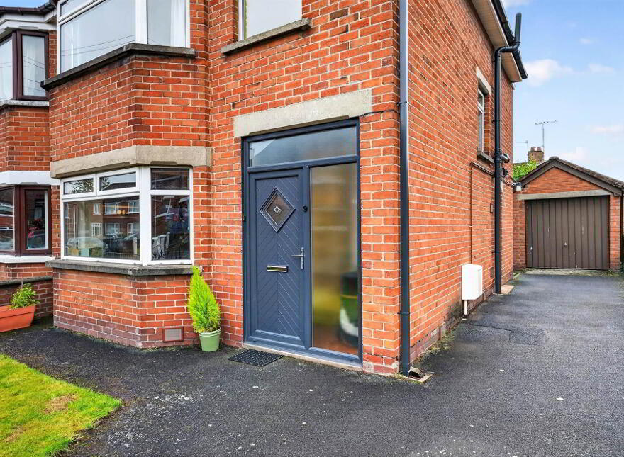 9 Cricklewood Crescent, Stranmillis, Belfast, BT9 5HD