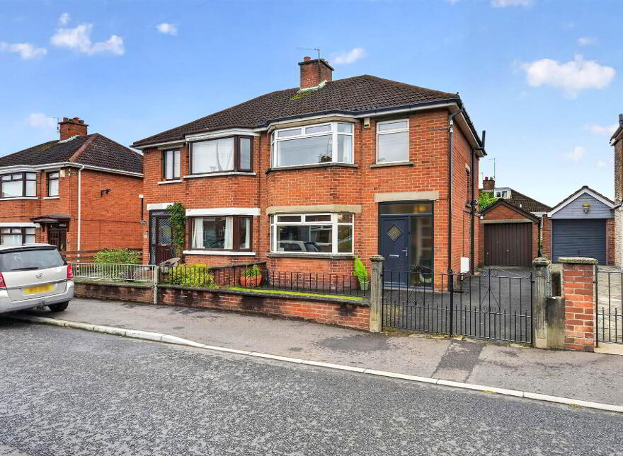 9 Cricklewood Crescent, Stranmillis, Belfast, BT9 5HD