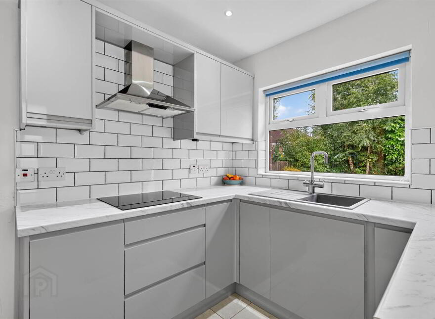 9 Cricklewood Crescent, Stranmillis, Belfast, BT9 5HD