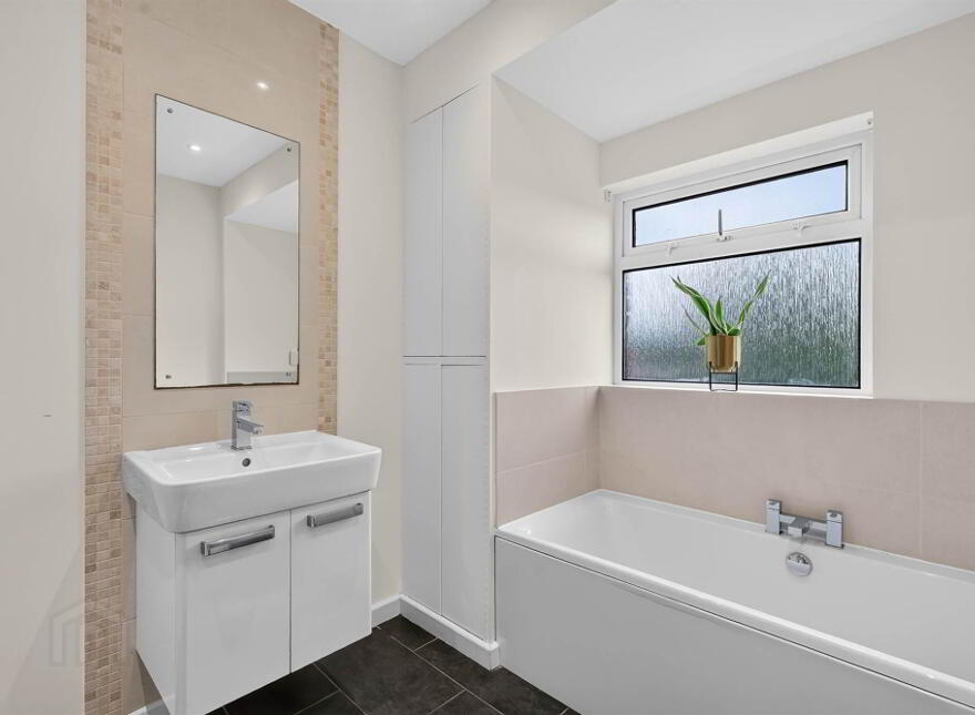 9 Cricklewood Crescent, Stranmillis, Belfast, BT9 5HD