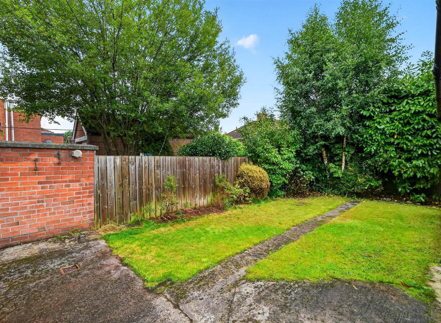 9 Cricklewood Crescent, Stranmillis, Belfast, BT9 5HD