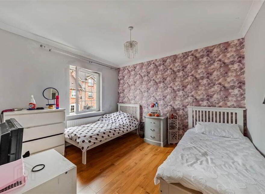 16 Mount Eagles Square, Dunmurry, Belfast, BT17 0GZ
