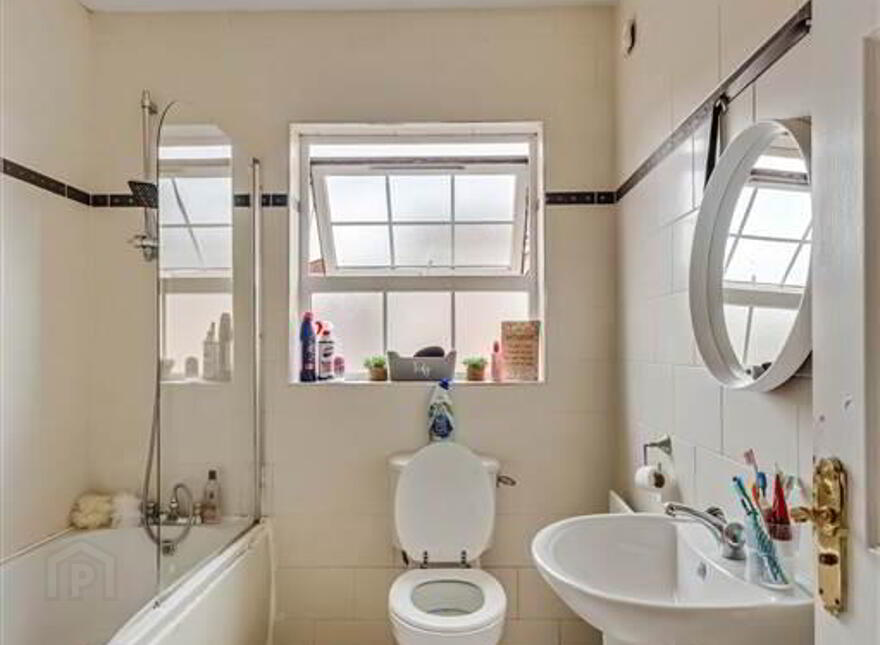 16 Mount Eagles Square, Dunmurry, Belfast, BT17 0GZ