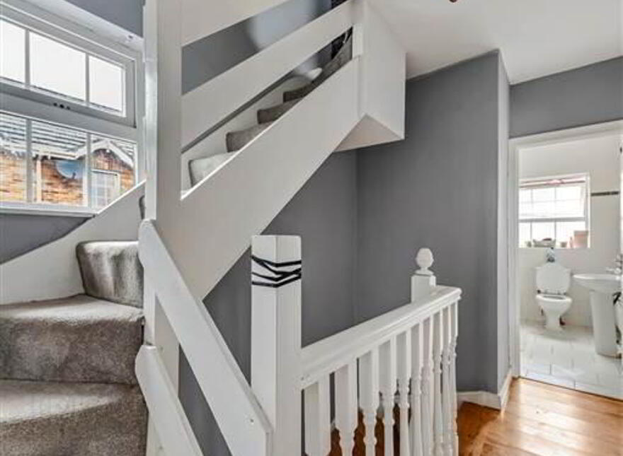 16 Mount Eagles Square, Dunmurry, Belfast, BT17 0GZ