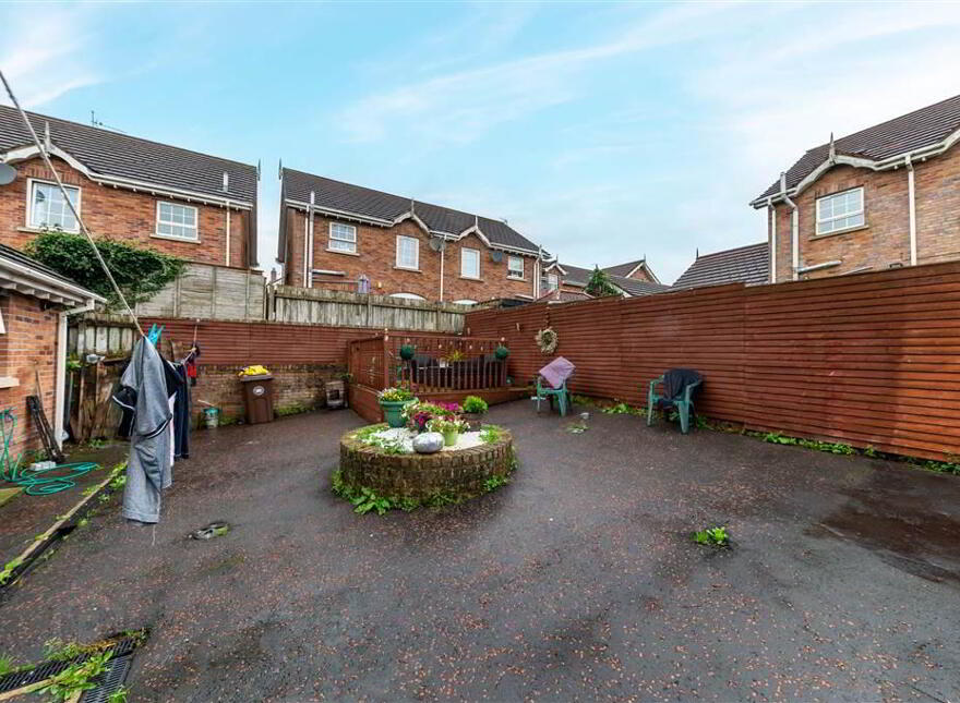 16 Mount Eagles Square, Dunmurry, Belfast, BT17 0GZ
