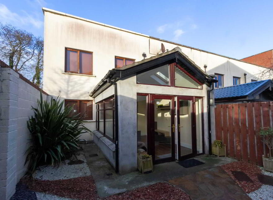 76 Castlegate Grove, Lucan, K78XW67