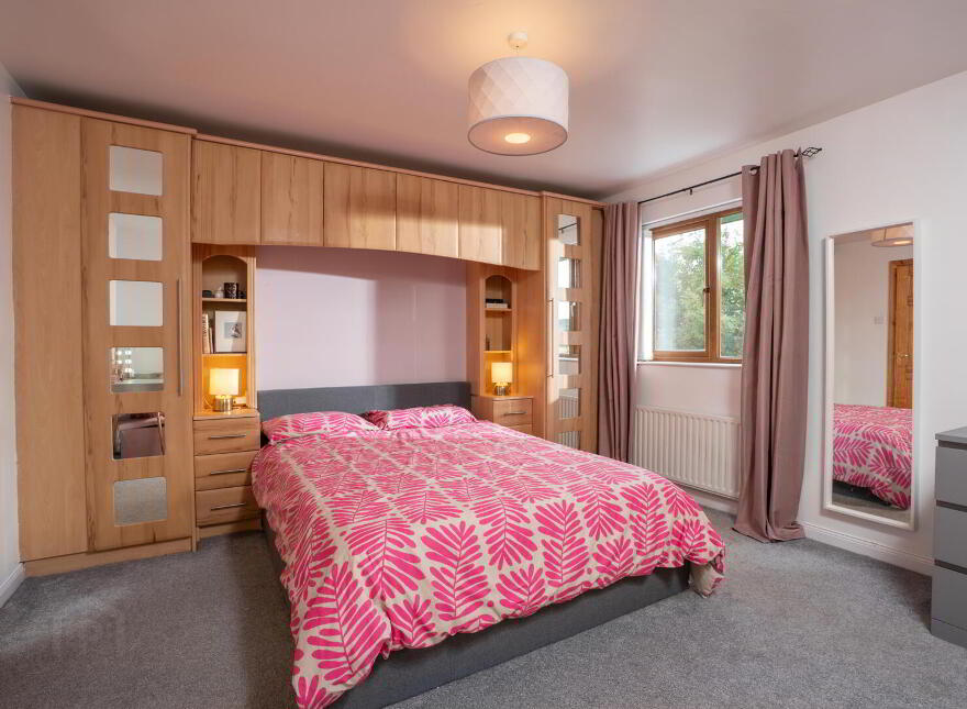 28 Stonebridge Square, Conlig, Newtownards, BT23 7QU
