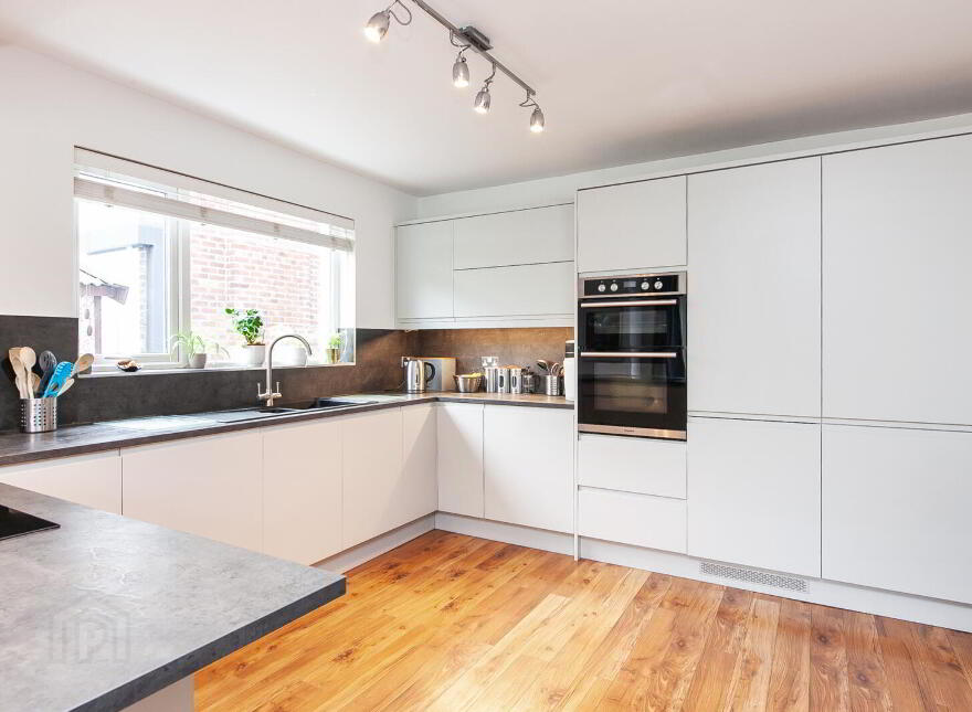 106 Orby Drive, Belfast, BT5 6AG