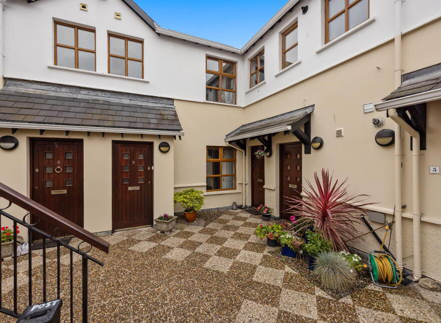 4 Lesley Mews, 19 Church View, Holywood, BT18 9DP