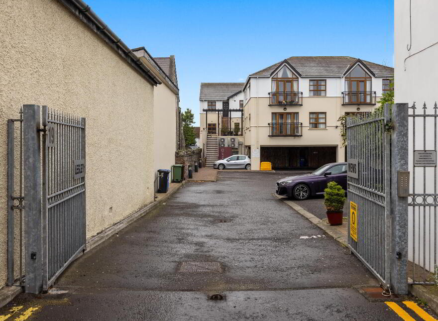 4 Lesley Mews, 19 Church View, Holywood, BT18 9DP