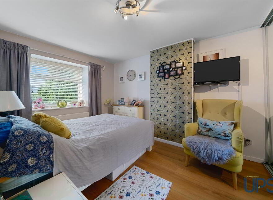 51 Lagmore Grove, Stewartstown Road, Belfast, BT17 0TD