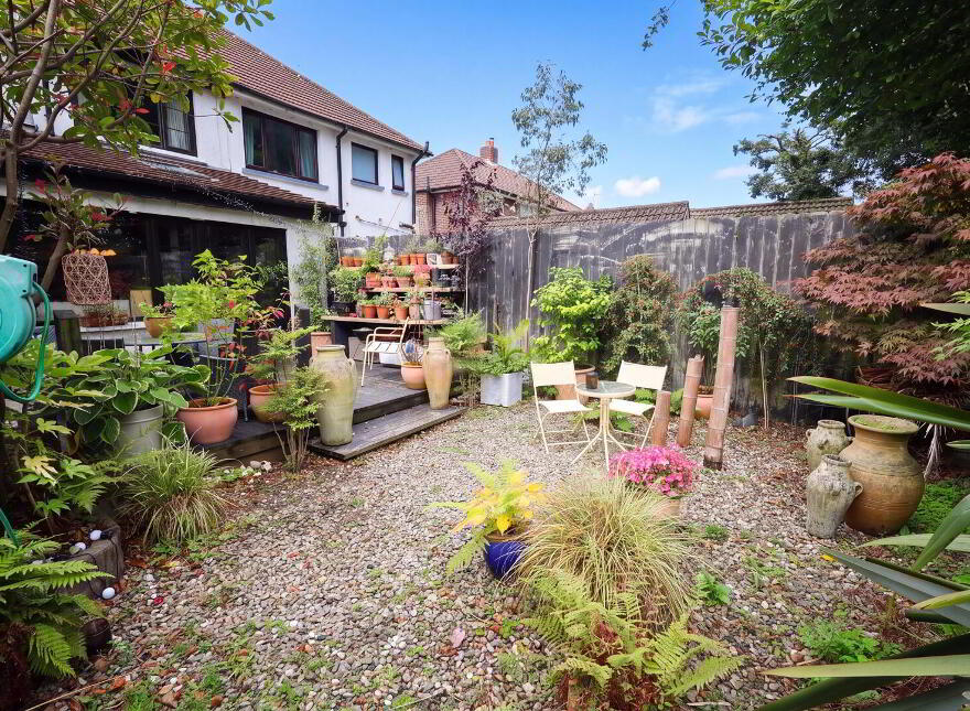 25 Osterley Park, Newtownabbey, BT36 6EW