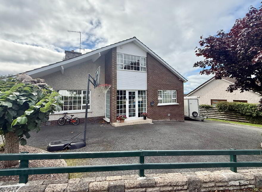 5 Ashley Heights, Armagh, BT60 1HG photo