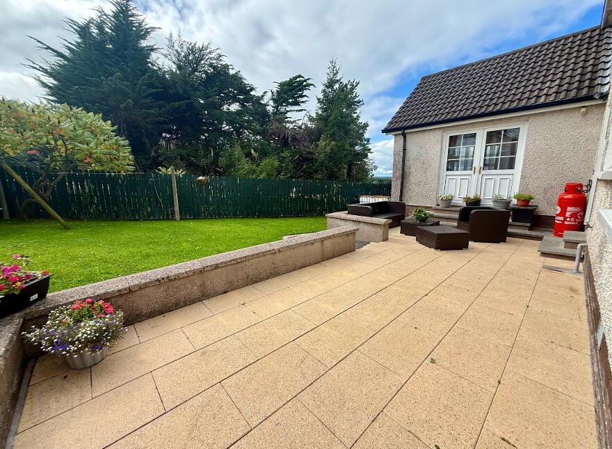 5 Ashley Heights, Armagh, BT60 1HG